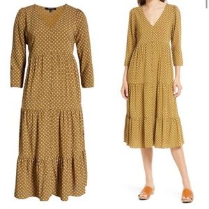 Madewell V-neck Tiered button-front midi dress in daisies forever